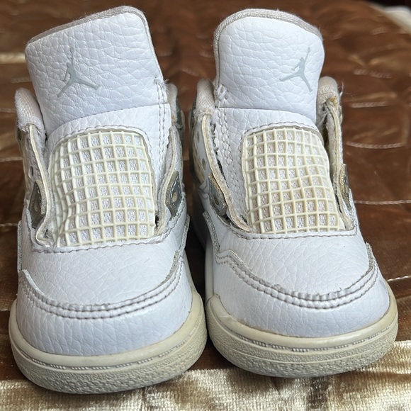 Jordan 4 Pure Money - Picture 2 of 9